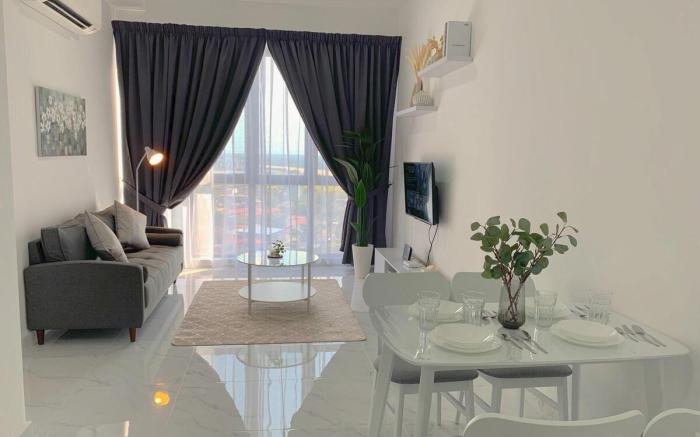 Netflix 2 Bedroom Troika Kota Bharu Homestay 1812