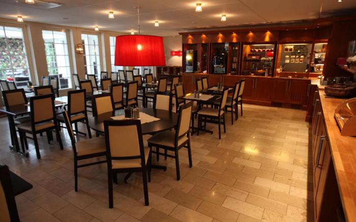 Best Western Plus Edward Hotel