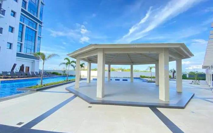 Pool Beach & 1 brAccess, Netflix &Wifi