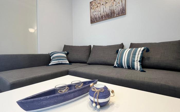 Stylish Omonoia Central Studio apartment