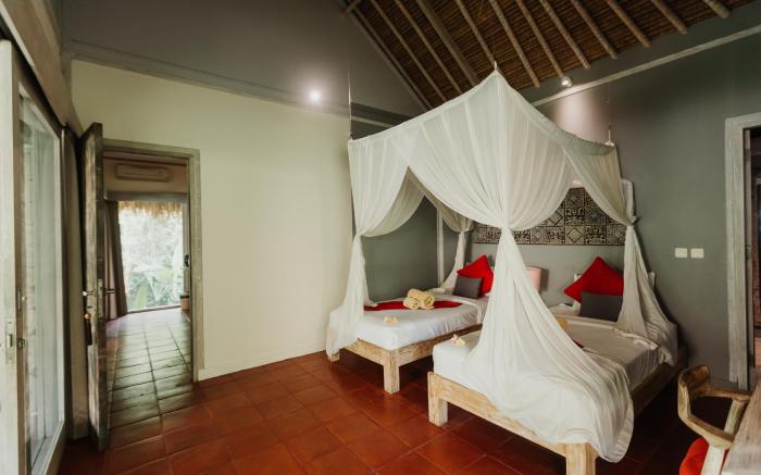 Maylie Bali Villa & Bungalow