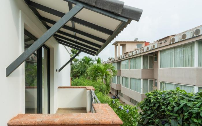 ELIVAAS 4 BHK with Pvt Pool & Jacuzzi bathtub - Laguna Pulse