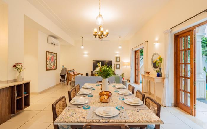 ELIVAAS 4 BHK with Pvt Pool near Baga - Celest