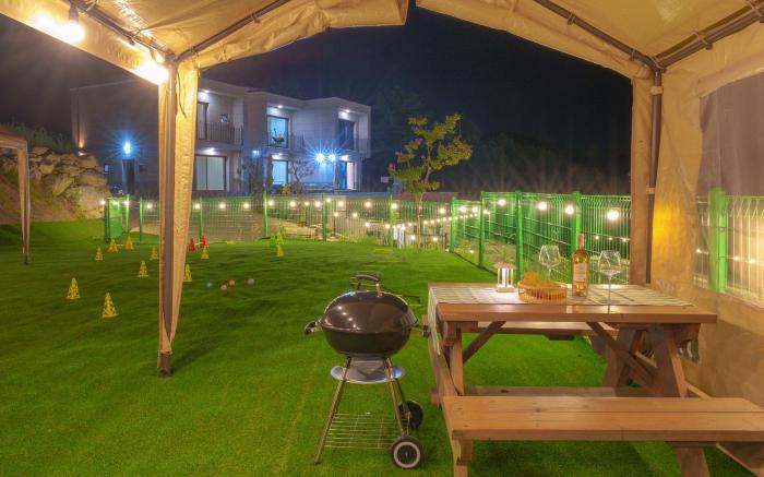 Gapyeong staysumok pool villa pension