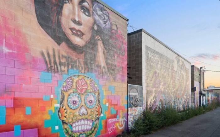 Graffiti & Skyline | RiNo Art Lofts