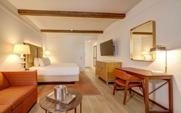 Sonoma Valley Inn, Tapestry Collection by Hilton