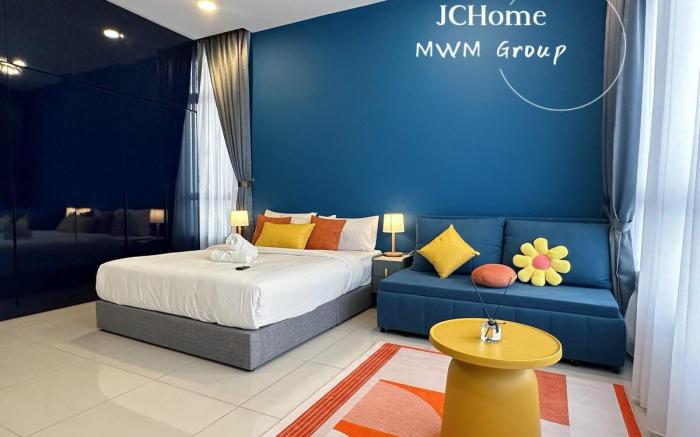 Sunset View Couple Room Hotel style | Twin Tower