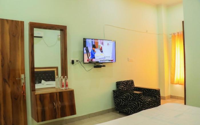 Raj Garden and Hotel
