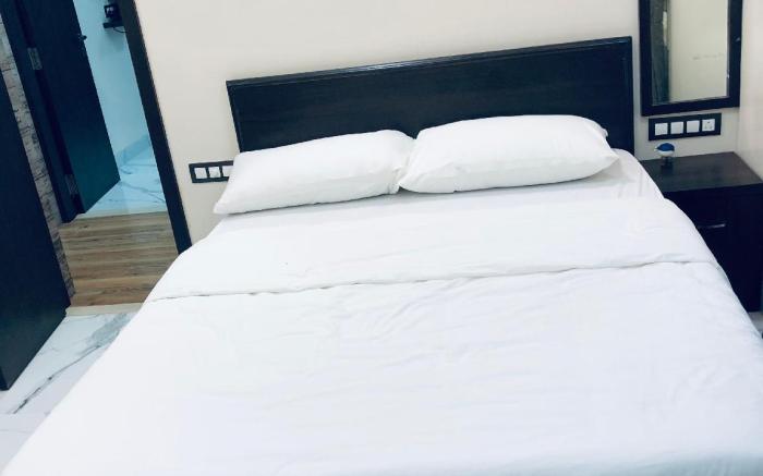 Sameena Guest House