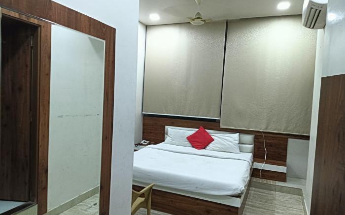 Hotel Panchsheel Plaza