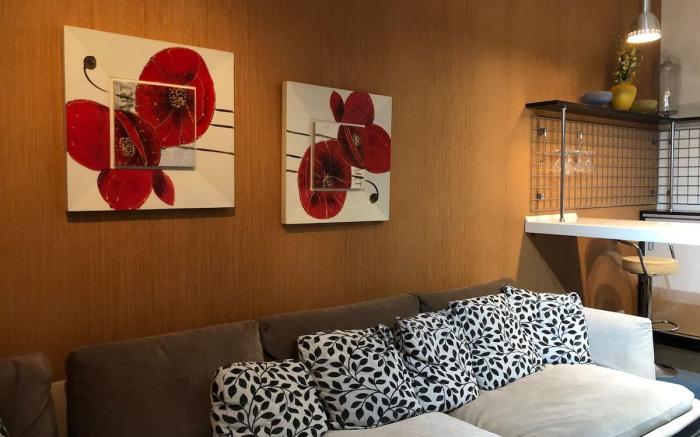 Downtown Delight: 2BR Cozy Haven