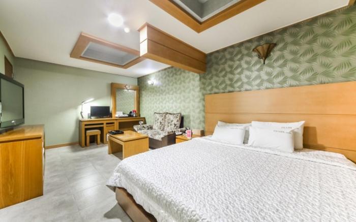 Geojedo Jangpyeong Prada