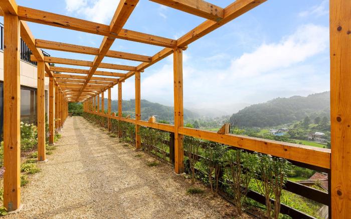 Gapyeong V Courtyard Pension