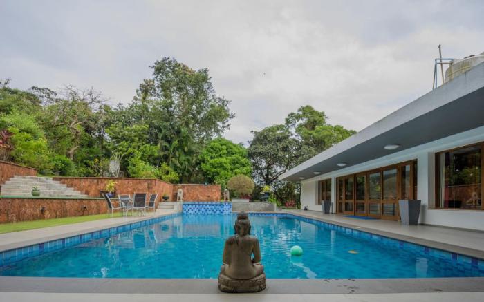 Stunning Hilltop 3BR Villa w Pool and River View