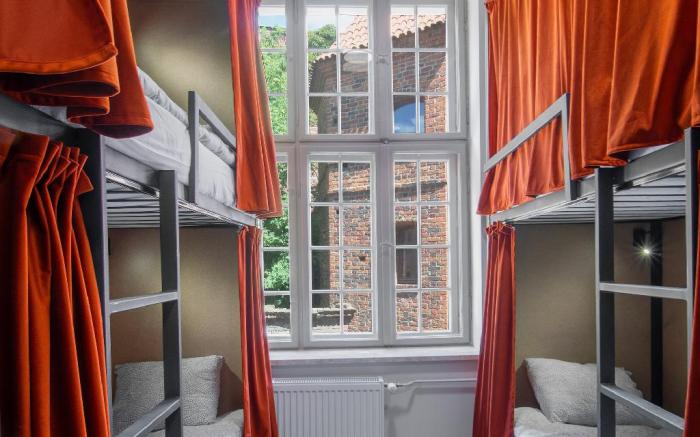Happy Street Hostel