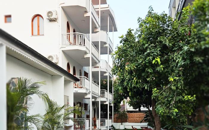 Nephos Hotel