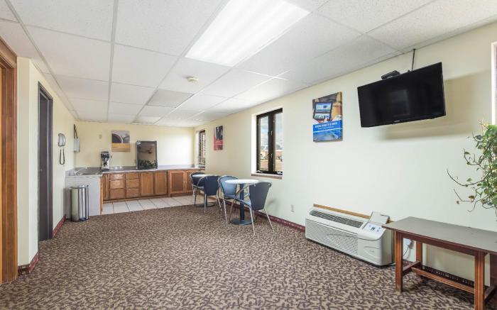 Motel 6 Thornton, CO