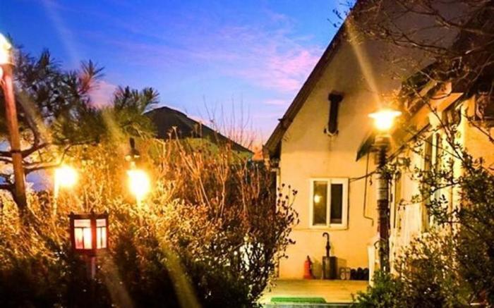 Pocheon Rose Garden Pension N Caravan