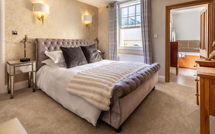 Georgian House Hotel