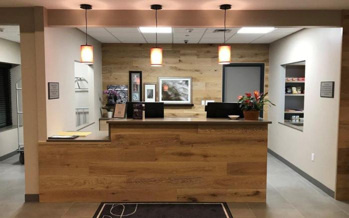 Country Inn & Suites by Radisson, Belleville, ON