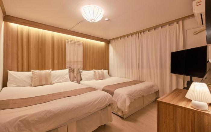 [Zen House, Jamsil] Cozy Accommodation Embracing Seokchon Lake #LotteTower #KSPO #SportsComplex