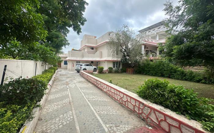 The Bollywood Villa
