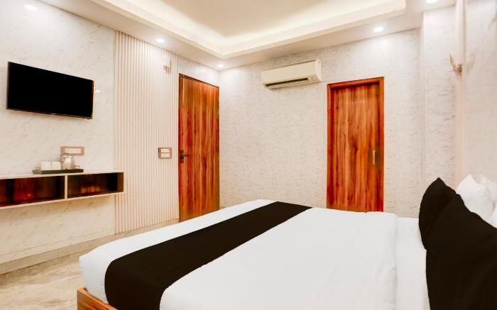 Townhouse Faridabad Railway Station Formerly Hotel Royals Paradaise