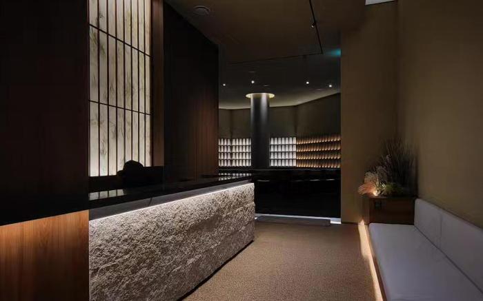 UH Suite The Gangnam