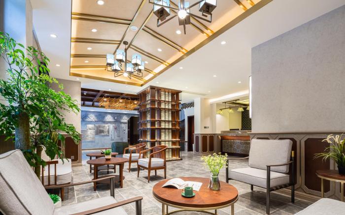 Nostalgia S Hotel - Chengdu  KuanZhai Alley & Renmin Park