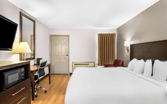 Rodeway Inn Waco Downtown near University