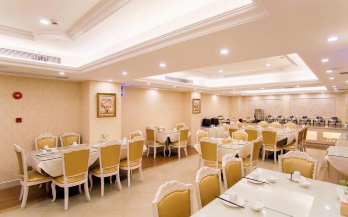 Vienna 3 Best Shanghai Baoshan Fengxiang Road