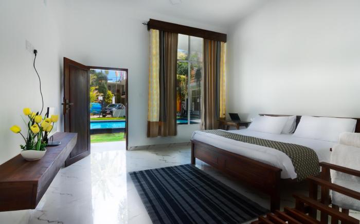 Queen’s Bay Hotel 