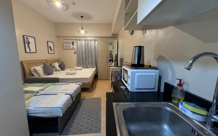 Perfect for Family/Barkada Room by Luxanos Place 