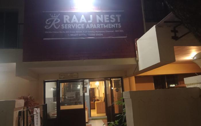 HOTEL RAAJNEST