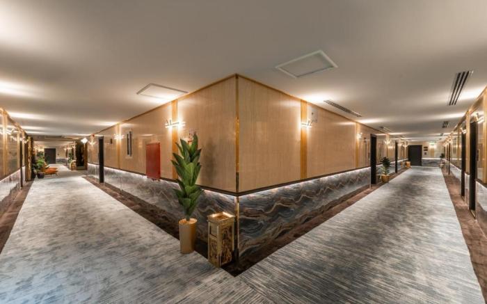 Ross hotel 
