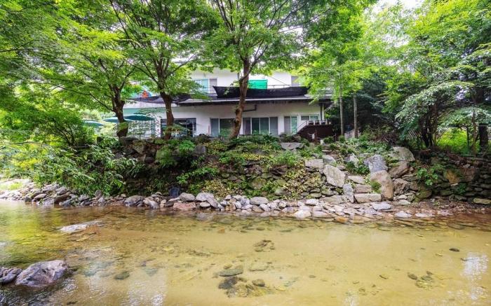 Toechon Cheonjinam Pension