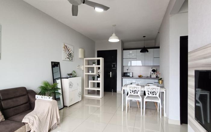 Cozy 2R1B Center of Kota Bahru 