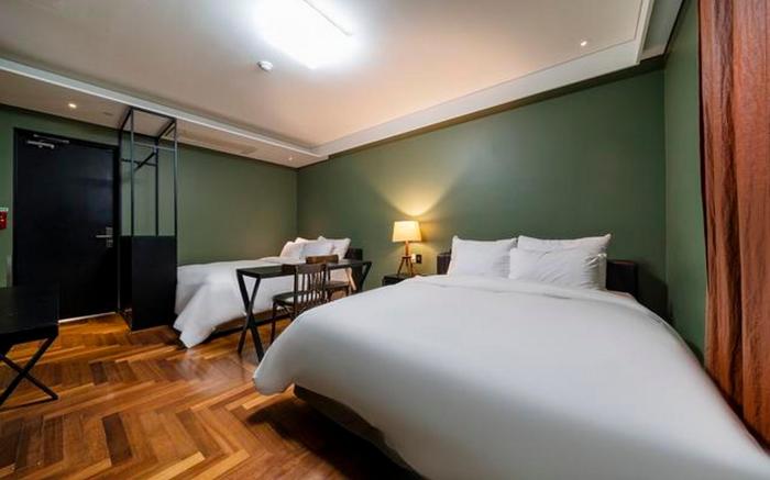 Gwangyang Harbor Bridge Hotel