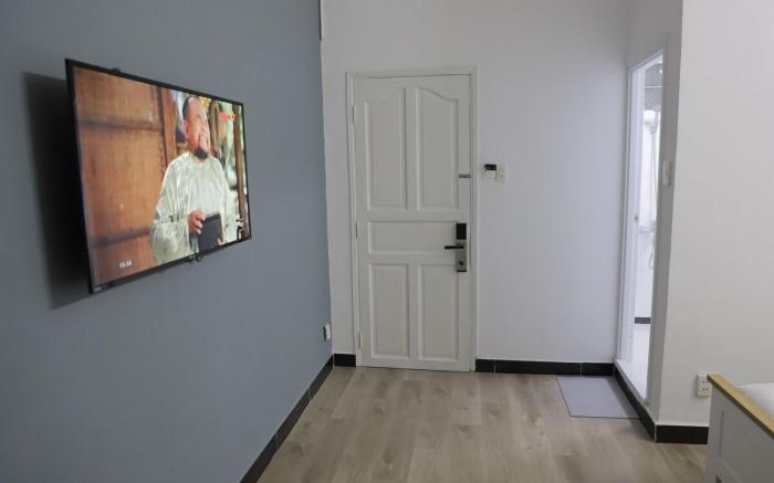 entire private apartment 6BR 444