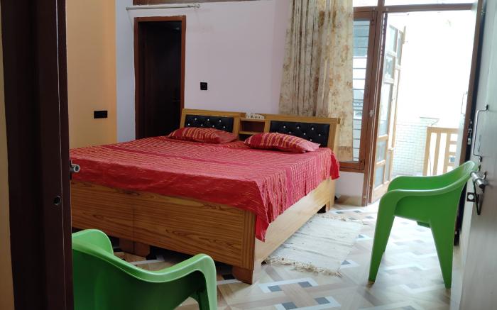 Doon Niwas Homestay 2 BHK Mountain view Peaceful 