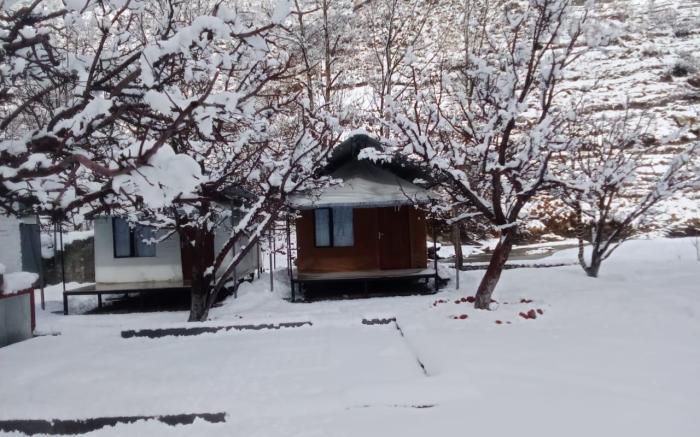 Hinwali Kanthi River Side Camp and Cottage