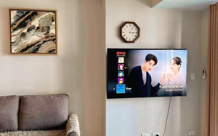 Uptown Parksuite Tower 2 BGC