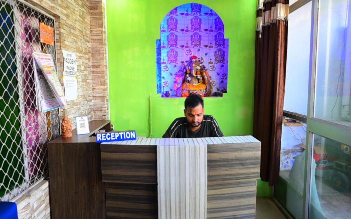 Hotel Padoshi Near Puri Beach By Morservices