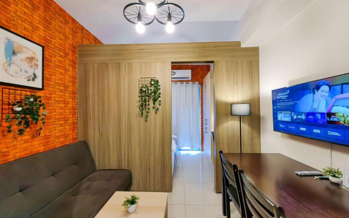 Condotel 1BR Unit w/ Balcony FAME Residences #FM04