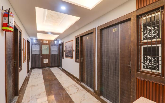 OYO 827102 HOTEL PRAGATI