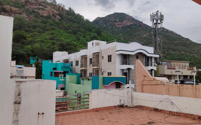 Dheeksha Homestay 