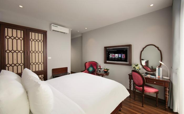 Serene Central Hotel