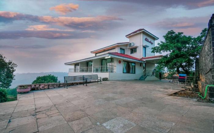 4 Bhk - Night World Fiesta