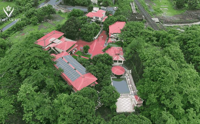 Giriraj Garden Resort