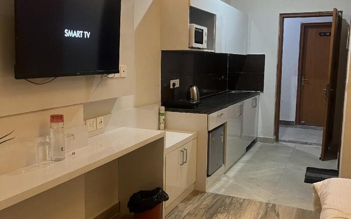 Rooms near expo mart greater noida